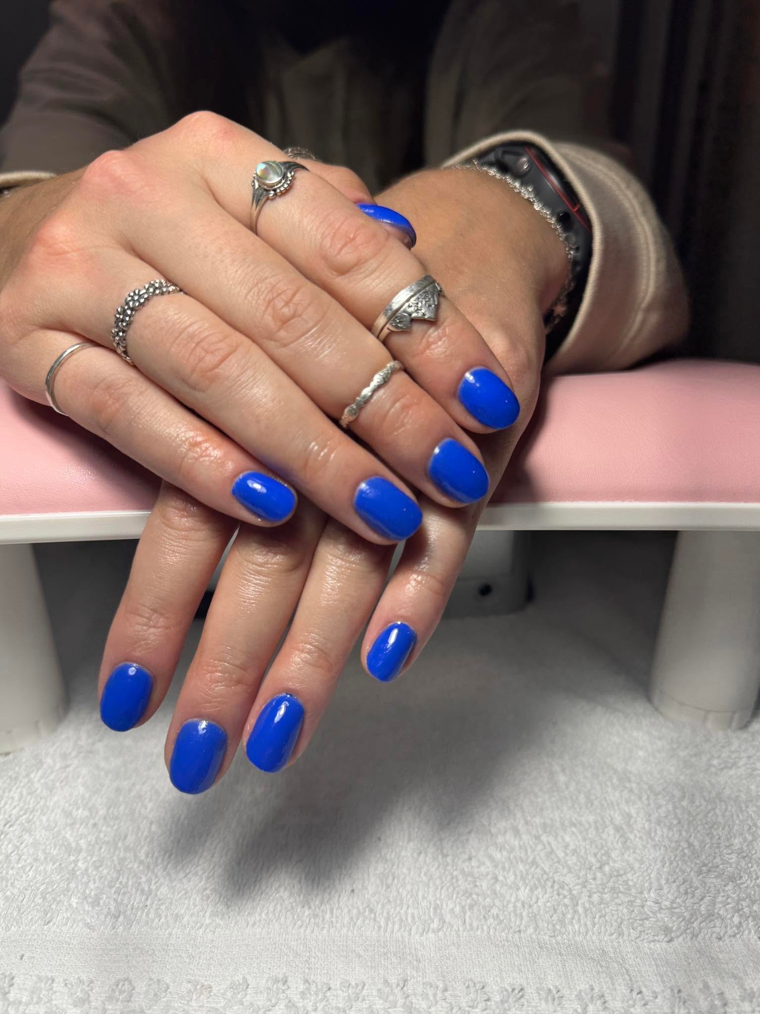 Cobalt blue glossy gel manicure